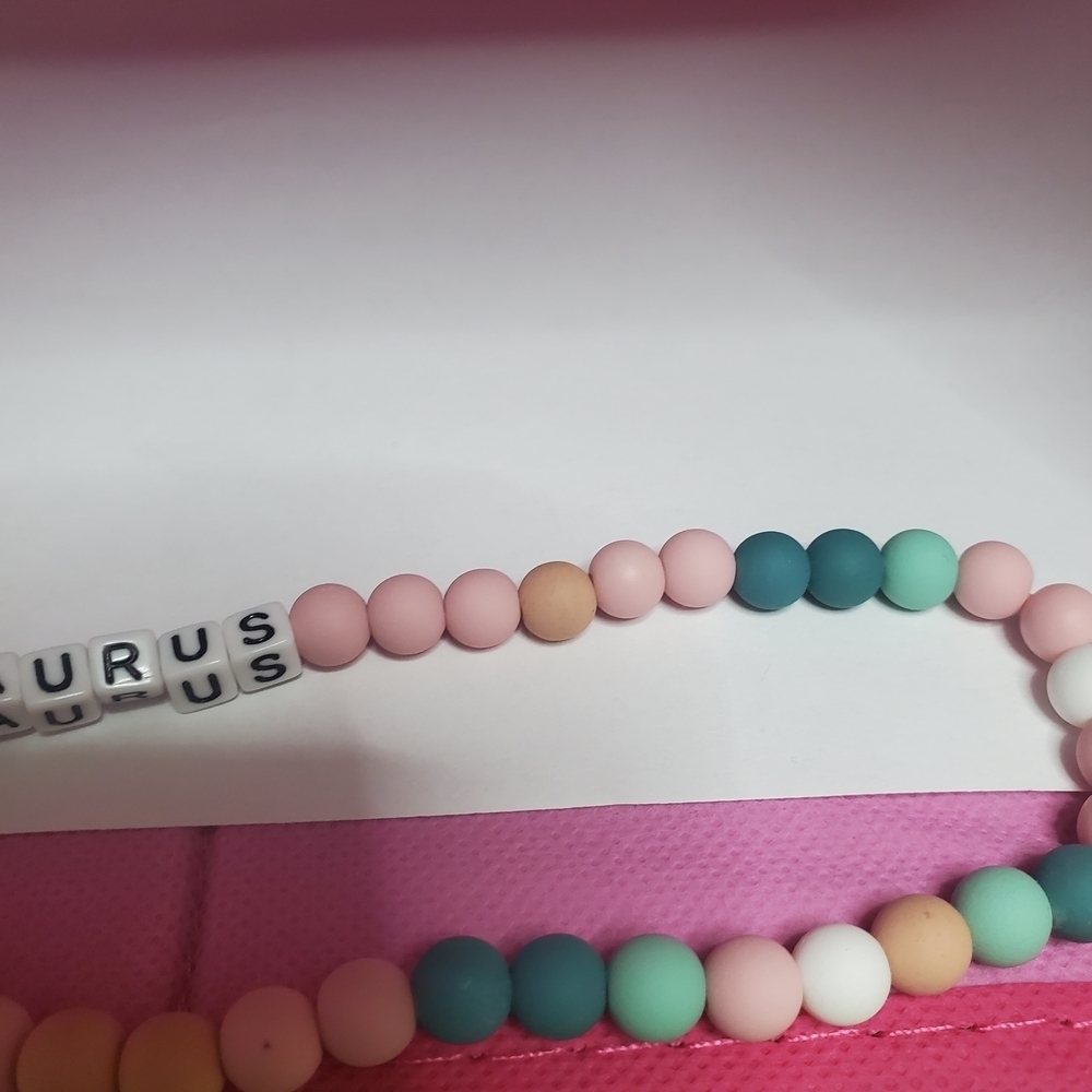 Pastel Beaded Zodiac Keychain - Picture 4 of 5